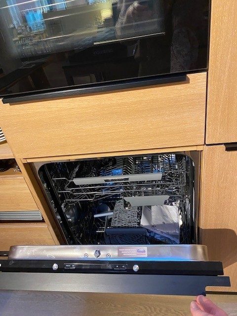 Showroomkeuken van TEAM 7 te koop. Massieve eiken keuken!